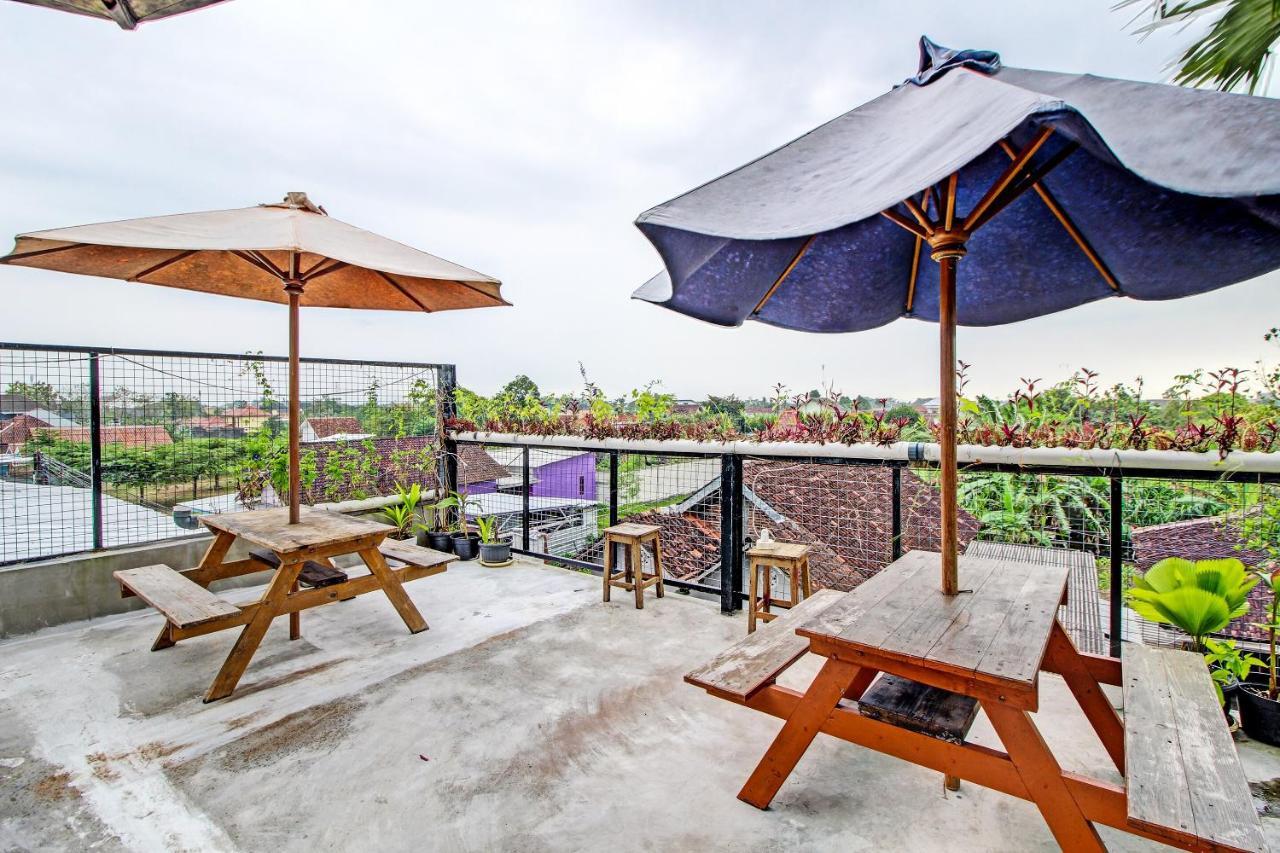 Oyo 92256 Sentosa Residence Yogyakarta Exterior photo